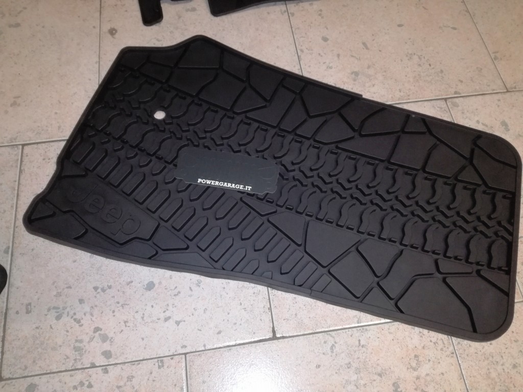 tappetini-jeep-wrangler-jk-1