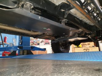 piastra protezione serbatoio jeep wrangler jk 3