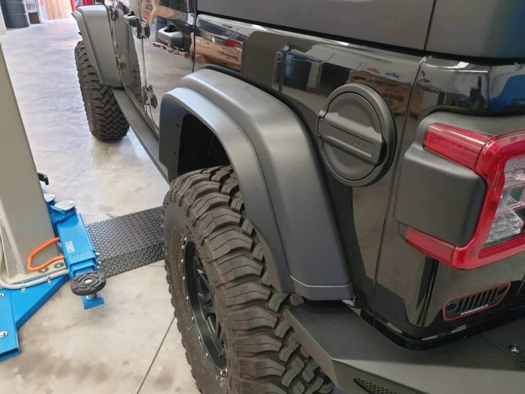 allargamento parafanghi jeep wrangler JL posteriori