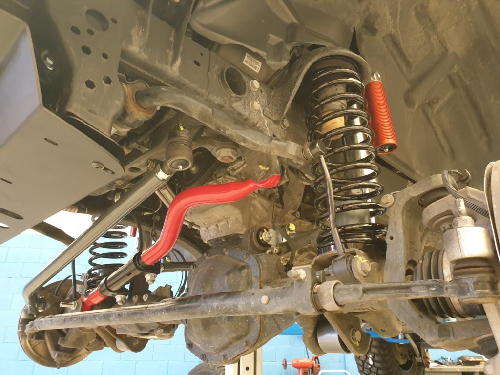 barra panhard anteriore wrangler JL SteerSmarts installata