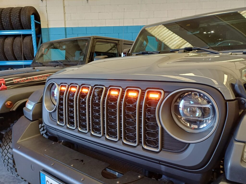luci mascherina jeep wrangler JL JT
